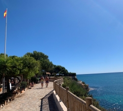 The Cabo Roig promenade is awarded the Blue Flag in 2021.