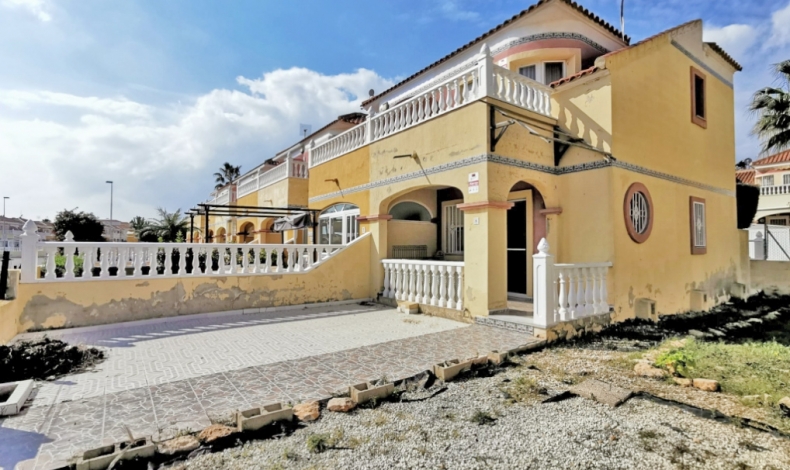 Resale - Semidetached Villa - Orihuela Costa - La Regia