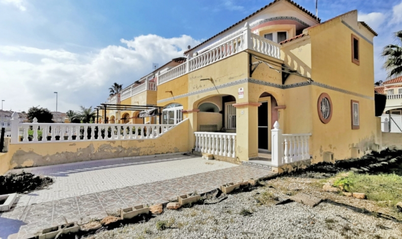 Resale - Semidetached Villa - Orihuela Costa - La Regia