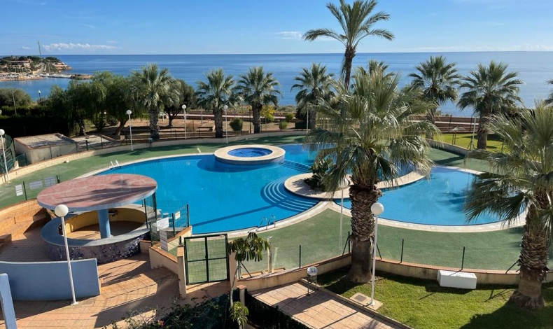 Resale - Villa - Orihuela Costa - Aguamarina