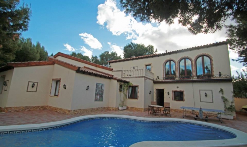 Resale - Villa - Orihuela Costa - Punta Prima