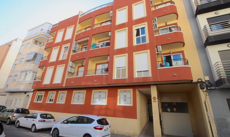 Resale - Apartment - Torrevieja