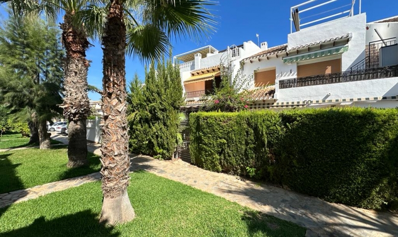 Resale - Bungalow - Orihuela Costa - Cabo Roig