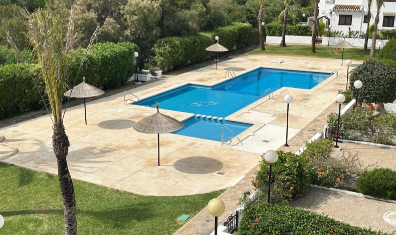 Resale - Bungalow - Orihuela Costa - Cabo Roig