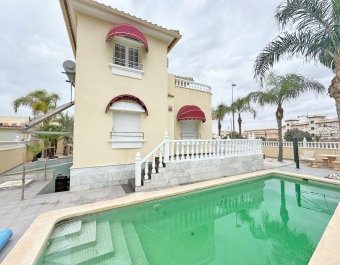 Chalet - Reventa - Orihuela Costa - La Zenia II