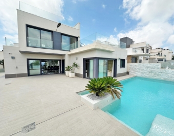 Villa - Resale - San Miguel de Salinas - Urb. Ciudad de las Comunicaciones