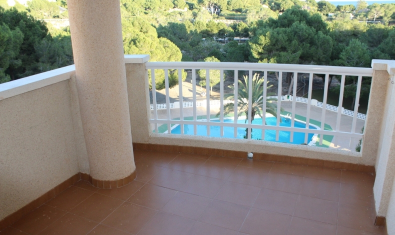 Resale - Apartment - Orihuela Costa - Campoamor