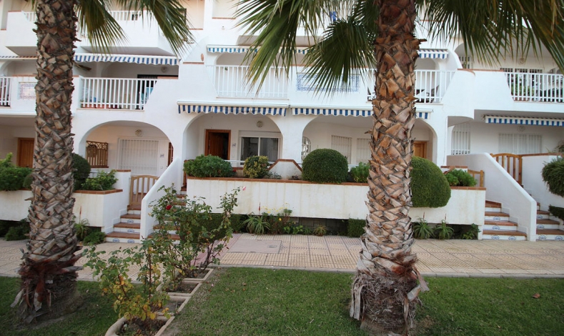 Resale - Bungalow - Orihuela Costa - Aguamarina