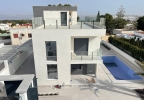 New Luxury and modern Villa for sale in Los Balcones 