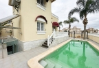 Resale - Villa - Orihuela Costa - La Zenia II