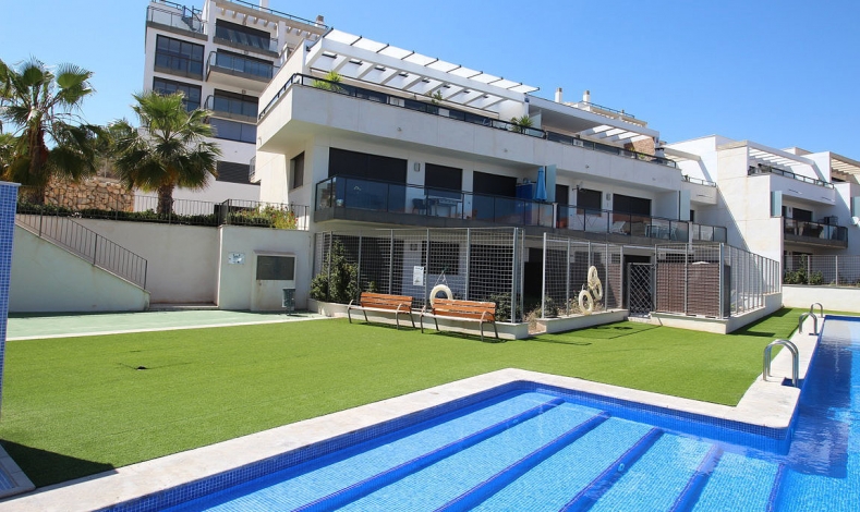 Resale - Apartment - Orihuela Costa - Campoamor