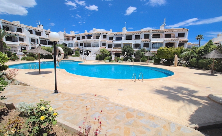 apartment for sale in Cabo Roig next to the beach