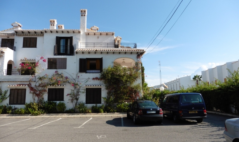 Resale - Semidetached Villa - Orihuela Costa - Cabo Roig